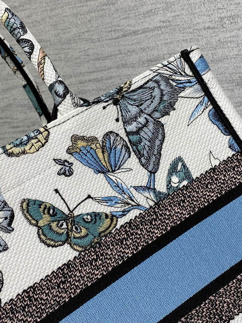 Dior M1296 Book Tote Medium White with Blue  Butterfly Bandana Embroidery M104
