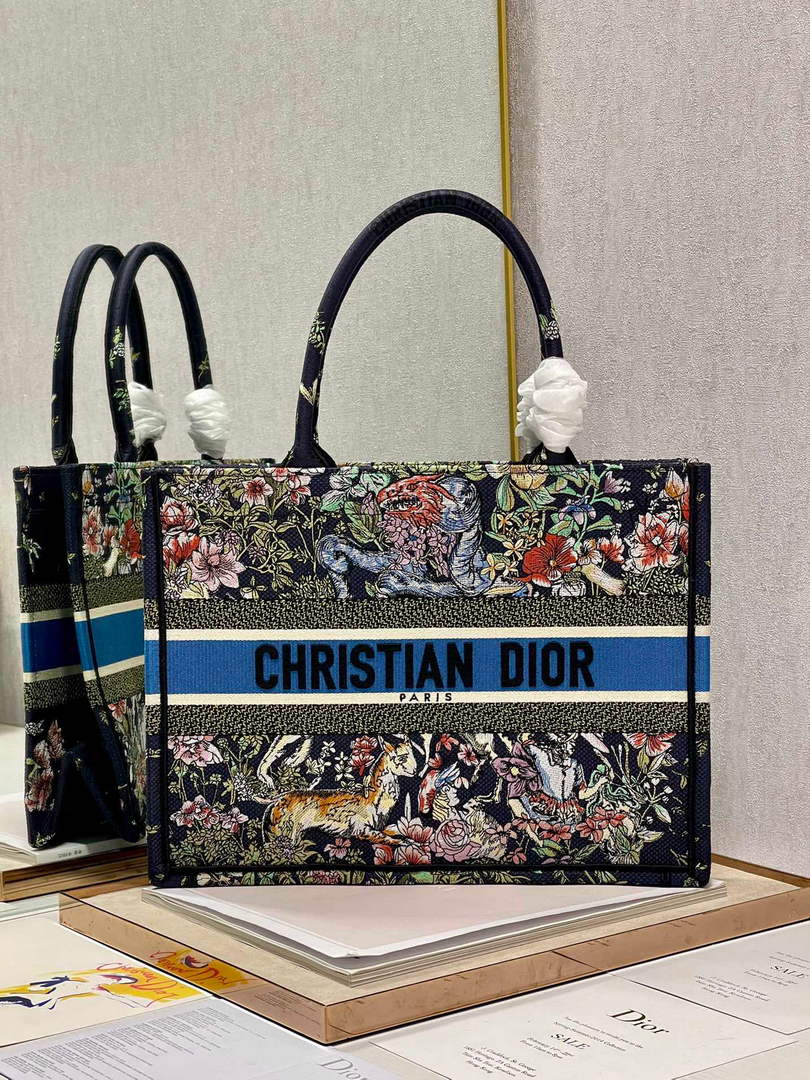 Dior M1296 Medium Book Tote D-Constellation embroidery in shades of blue