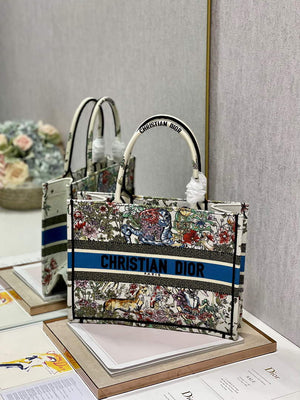 Dior M1296 Medium Book Tote Latte D-Constellation Embroidery Beige - Default Title - View 3