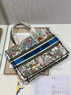 Dior M1296 Medium Book Tote Latte D-Constellation Embroidery Beige - Default Title - View 5