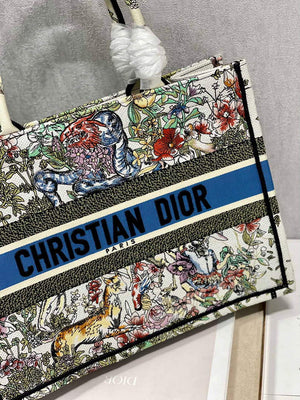 Dior M1296 Medium Book Tote Latte D-Constellation Embroidery Beige - Default Title - View 6