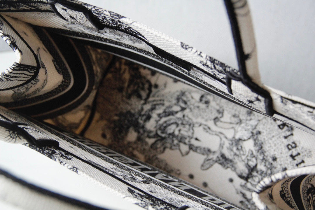Dior M1296 Medium Book Tote Toile de Jouy Zodiac latte embroidery
