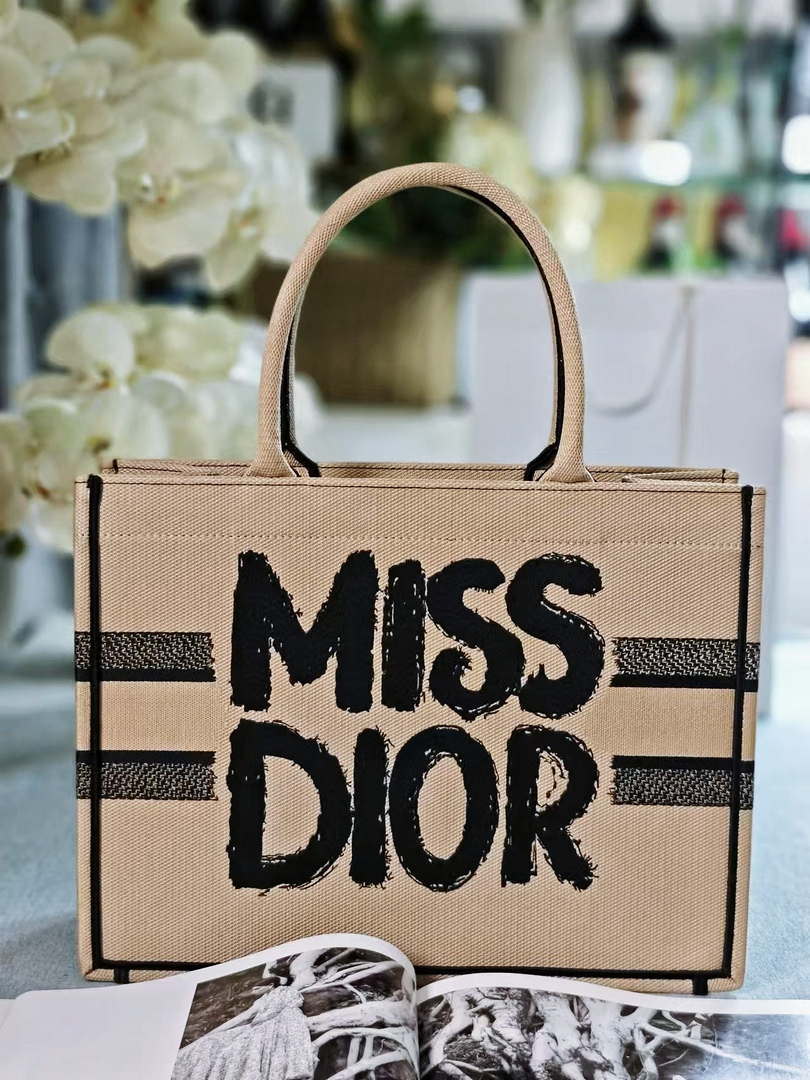 Dior M1296 Medium Dior Book Tote Beige and Black Miss Dior Graffiti Embroidery