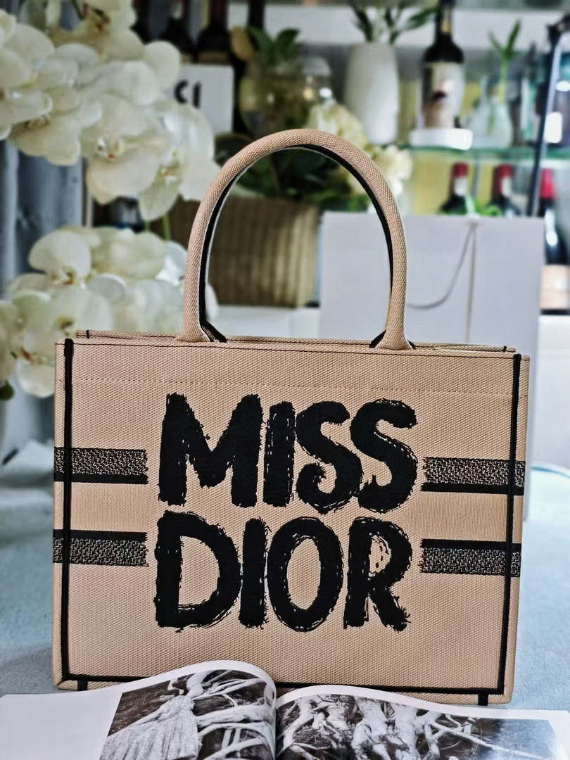 Dior M1296 Medium Dior Book Tote Beige and Black Miss Dior Graffiti Embroidery