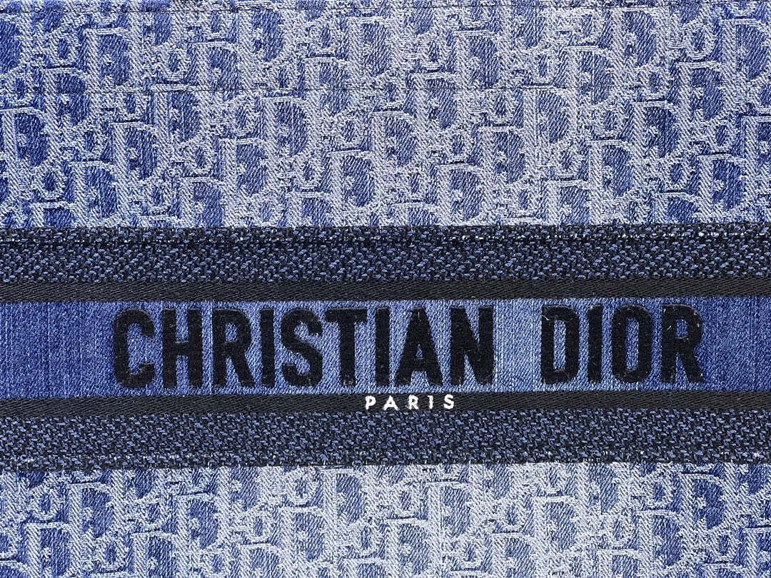 Dior M1296 Medium Dior Book Tote Blue Denim Dior Oblique Jacquard M2014