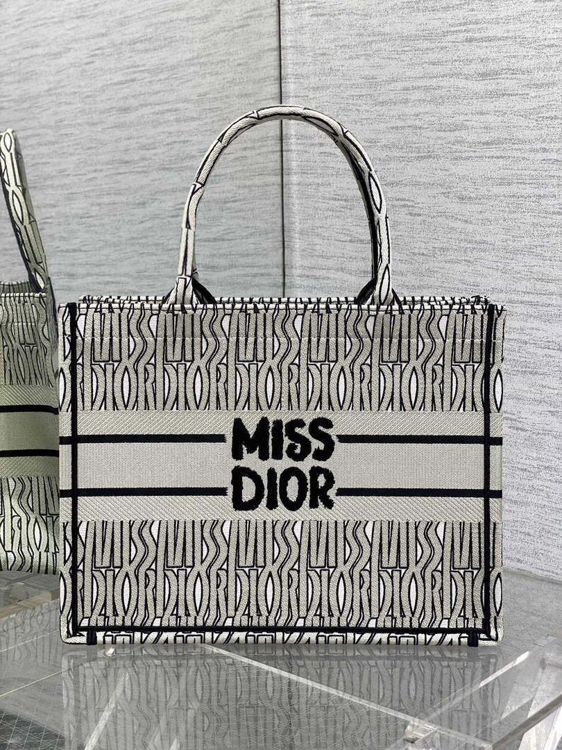 Dior M1296 Medium Dior Book Tote White and Black Miss Dior Allover Embroidery
