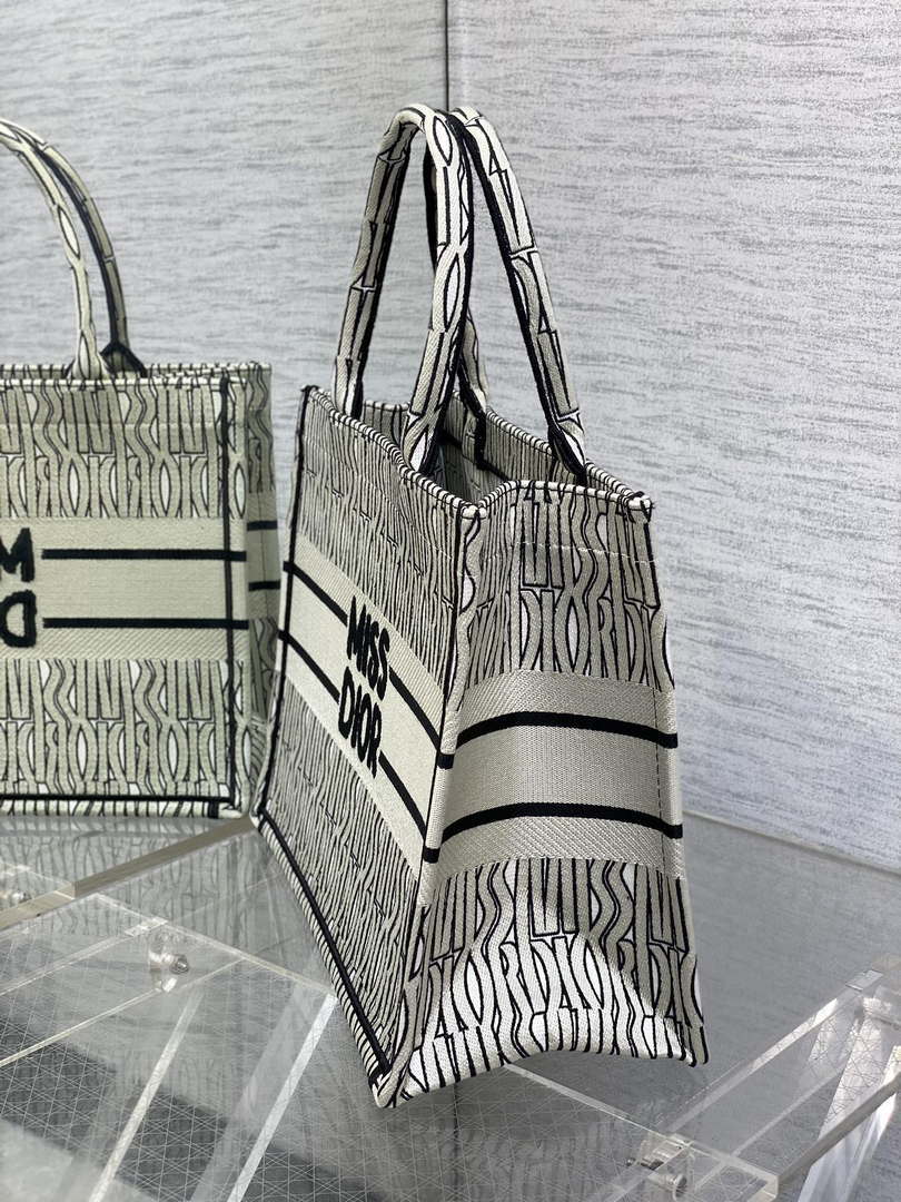 Dior M1296 Medium Dior Book Tote White and Black Miss Dior Allover Embroidery