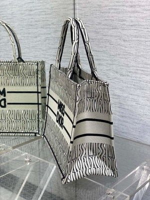 Dior M1296 Medium Dior Book Tote White and Black Miss Dior Allover Embroidery - Default Title - View 6