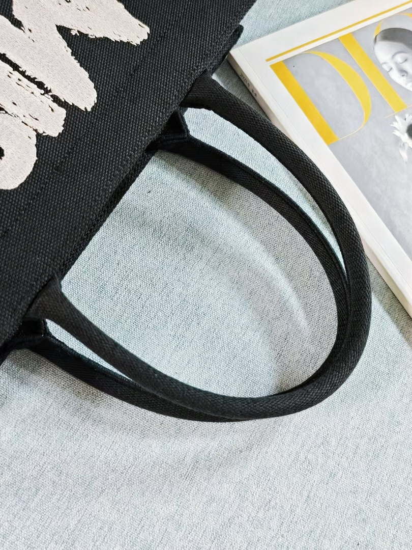 Dior M1296 Medium Dior Book Tote White and Black Miss Dior Graffiti Embroidery