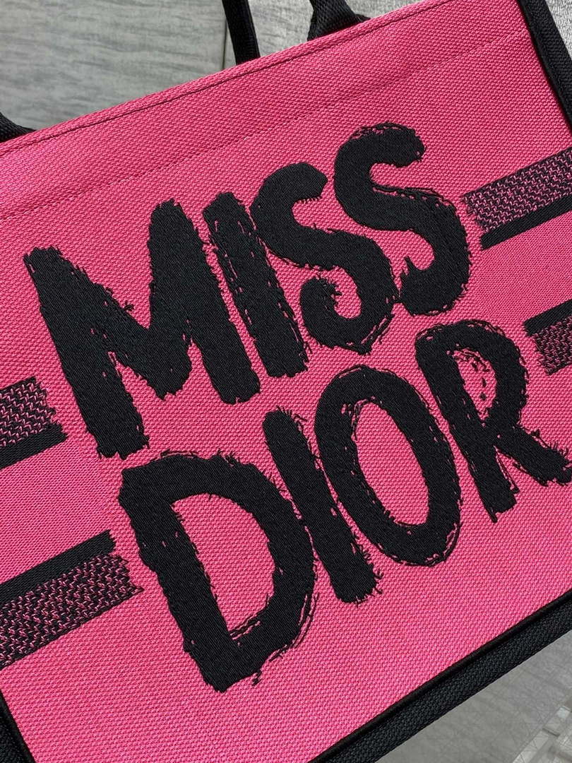 Dior M1296 Medium Dior Book Two-Tone Fuchsia and Purple Miss Dior Graffiti