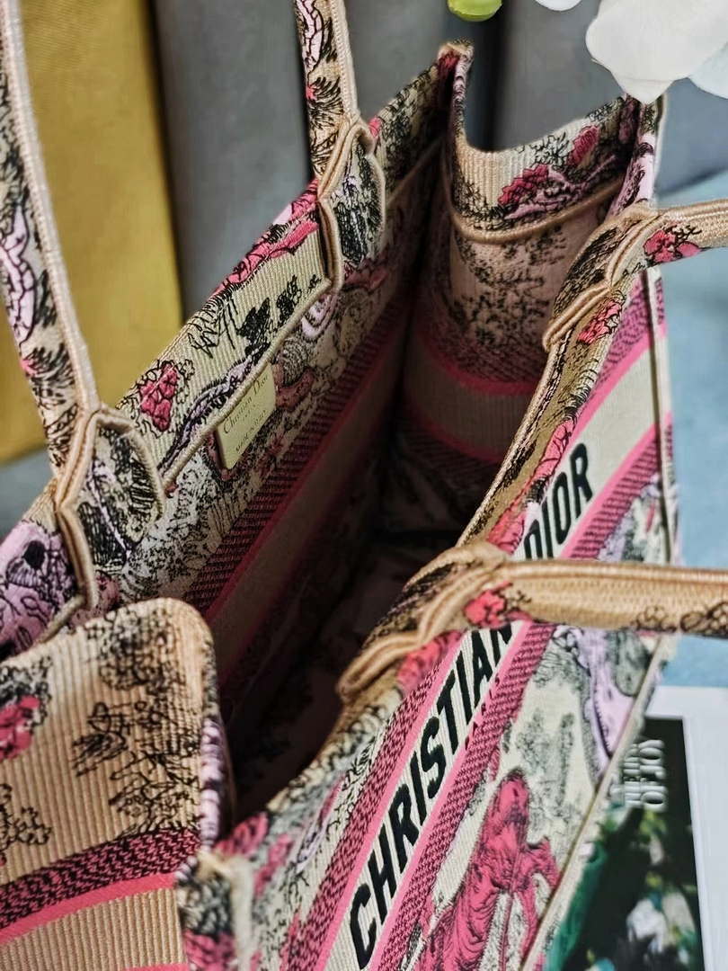 Dior M1296 Medium Dioriviera Book Tote Raffia with Candy Pink Toile de Jouy Sauvage M0100