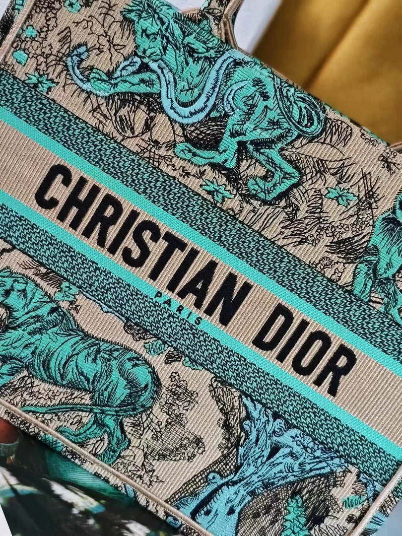 Dior M1296 Medium Dioriviera Book Tote Raffia Toile de Jouy Sauvage M0101