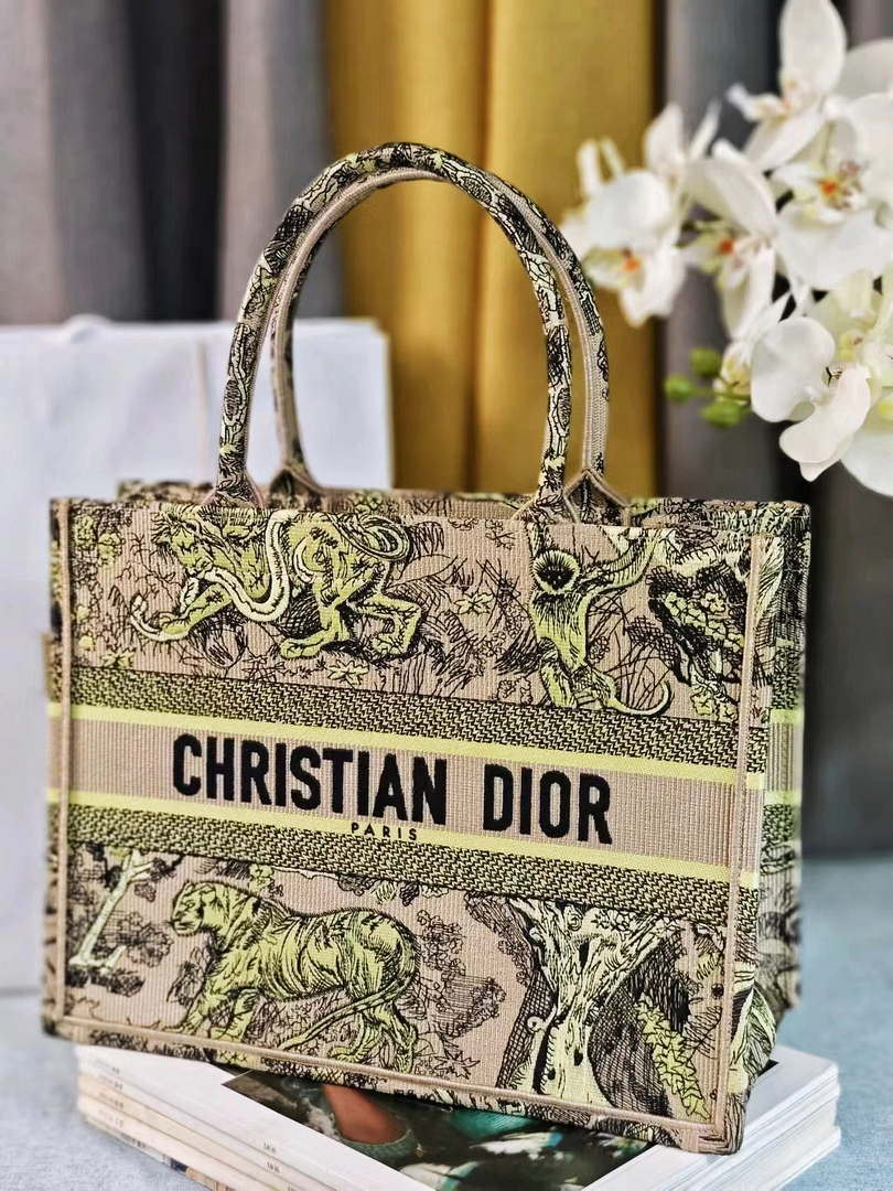 Dior M1296 Medium Dioriviera Book Tote Raffia Toile de Jouy Sauvage M0103