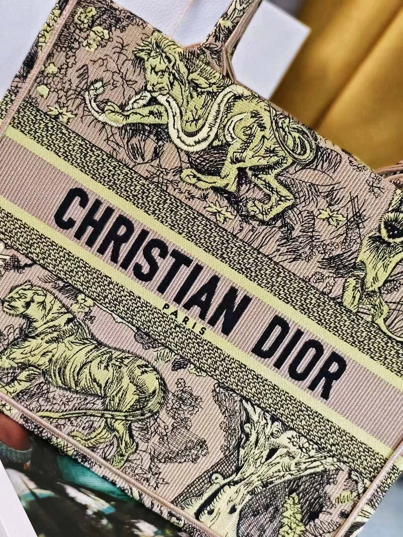 Dior M1296 Medium Dioriviera Book Tote Raffia Toile de Jouy Sauvage M0102