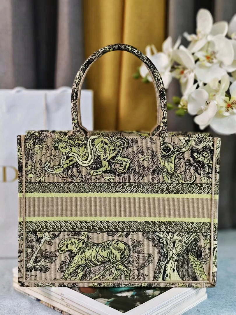 Dior M1296 Medium Dioriviera Book Tote Raffia Toile de Jouy Sauvage M0103