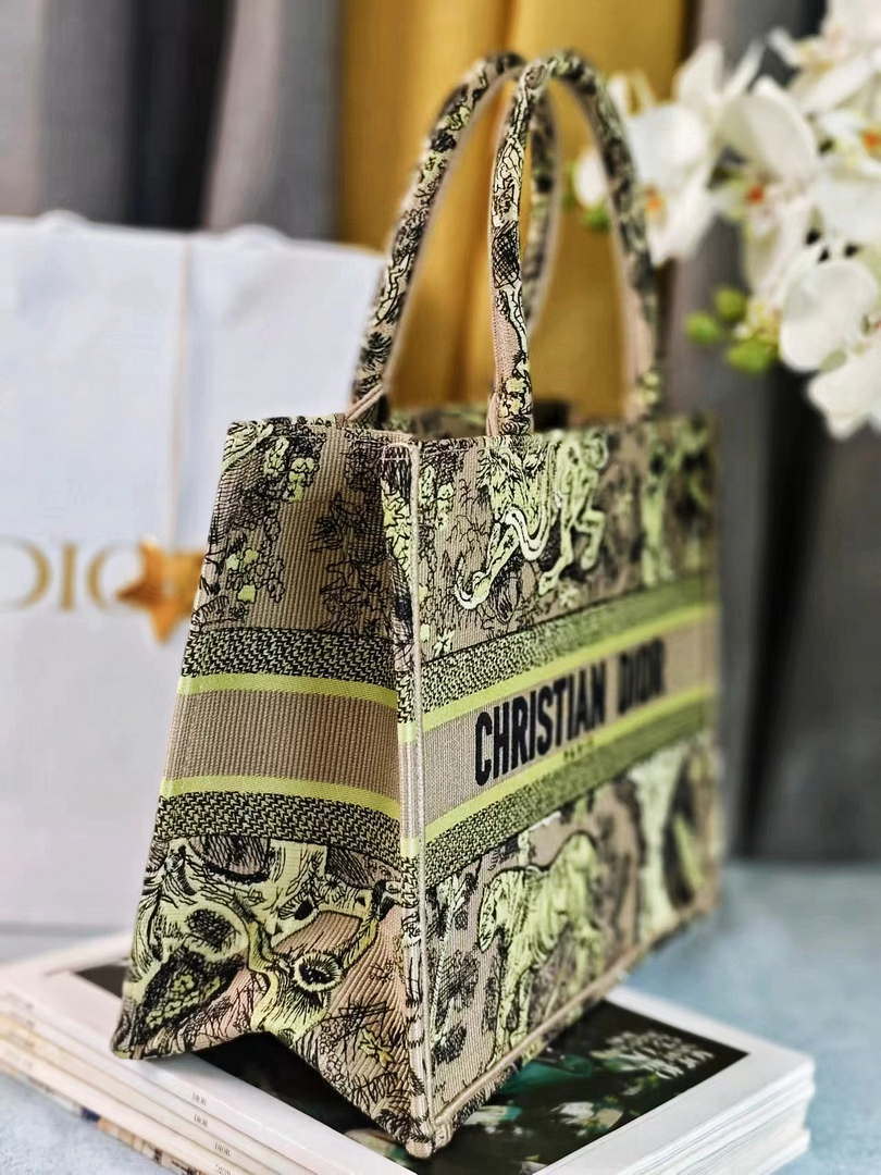 Dior M1296 Medium Dioriviera Book Tote Raffia Toile de Jouy Sauvage M0102