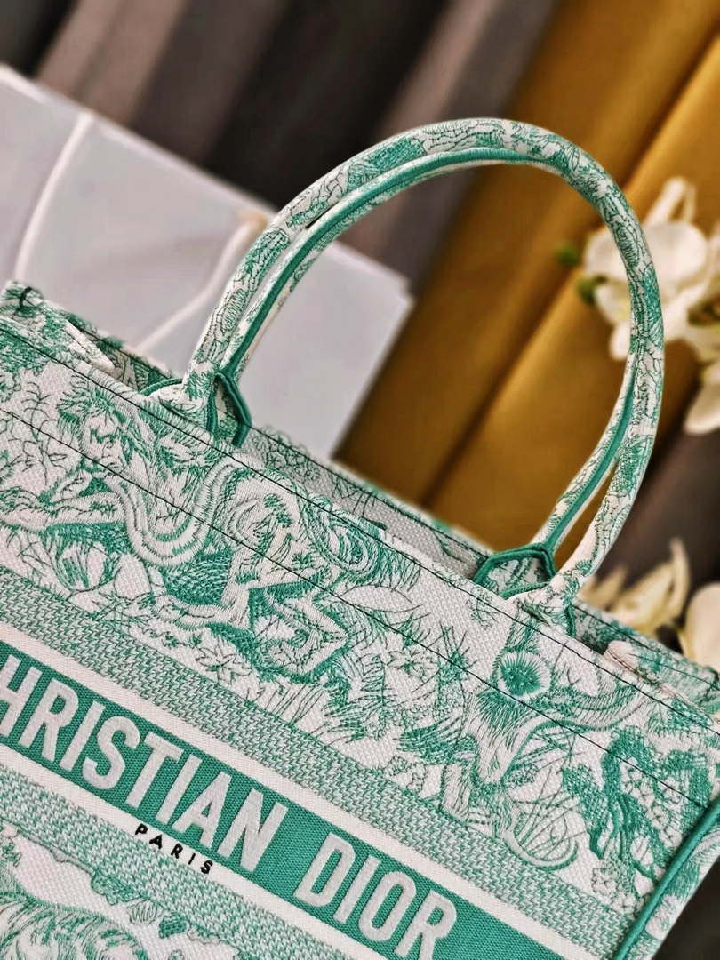 Dior M1296 Medium Dioriviera Book Tote Raffia Toile de Jouy Sauvage M0104