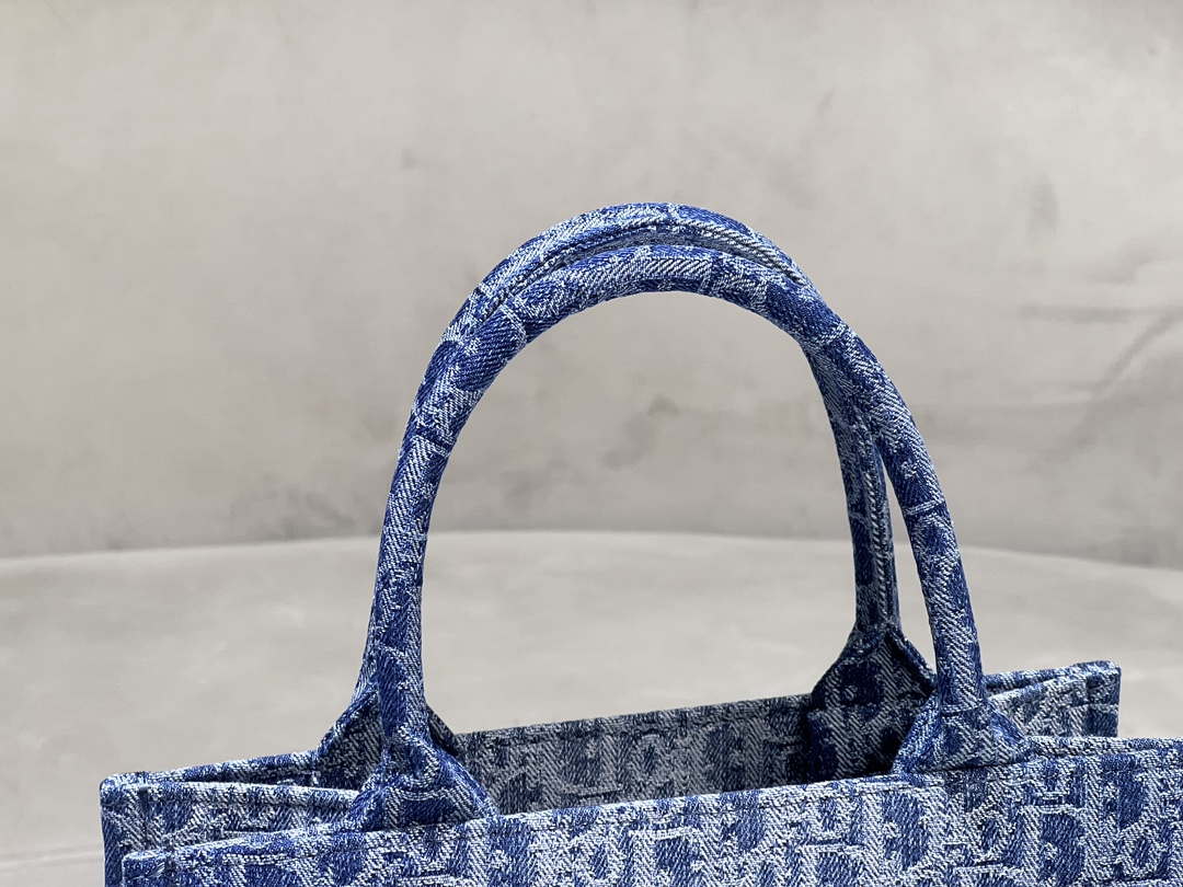 Dior M1296 Small Dior Book Tote Blue Denim Dior Oblique Jacquard M2015