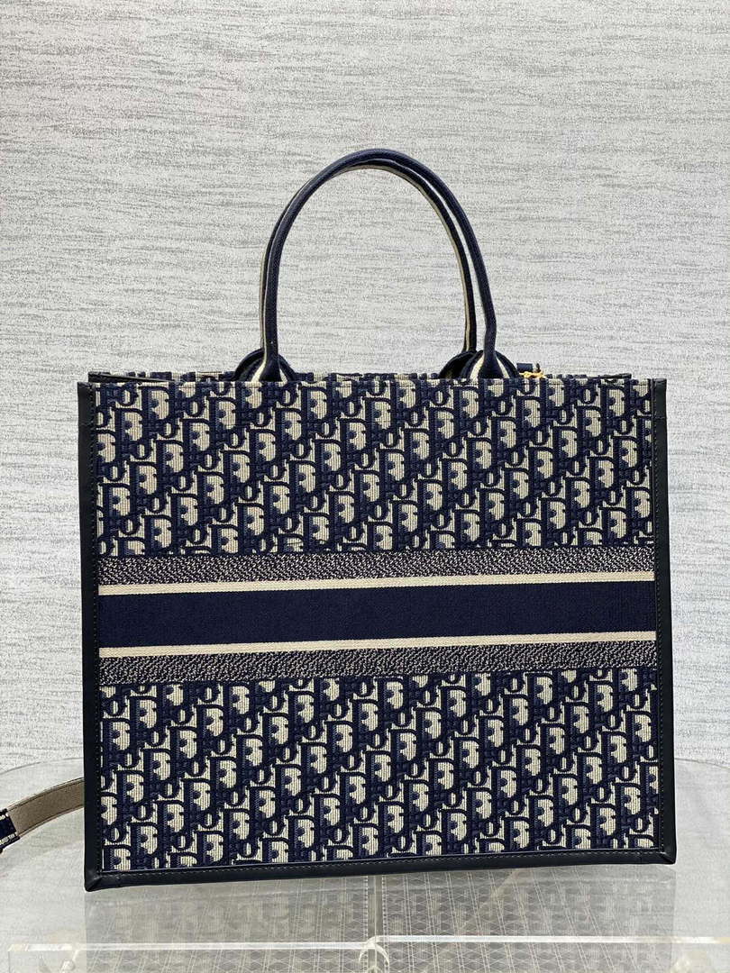 Dior M1323 Large Dior Book Tote Blue Dior Oblique Embroidery and Calfskin M2012