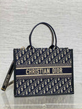 Dior M1324 Medium Dior Book Tote Blue Dior Oblique Embroidery and Calfskin M2010