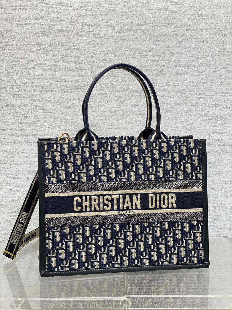 Dior M1324 Medium Dior Book Tote Blue Dior Oblique Embroidery and Calfskin M2010