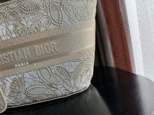 Dior M1328 Hat Basket Bag Beige D-Lace Butterfly Embroidery with Macram¨¦ Effec - Default Title - View 2