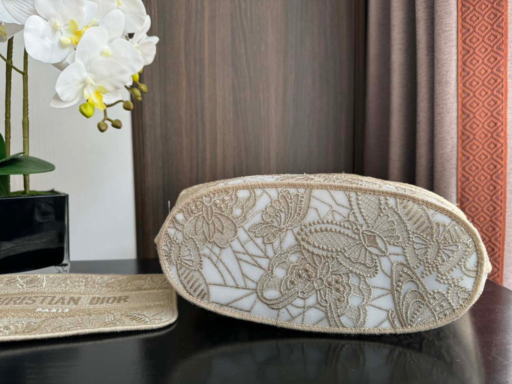 Dior M1328 Hat Basket Bag Beige D-Lace Butterfly Embroidery with Macram¨¦ Effec