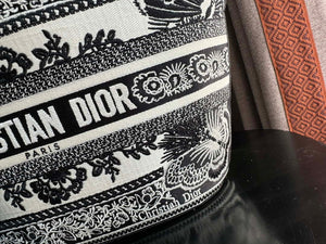 Dior M1328 Hat Basket Bag Black Le Coeur des Papillons Embroider - Default Title - View 2