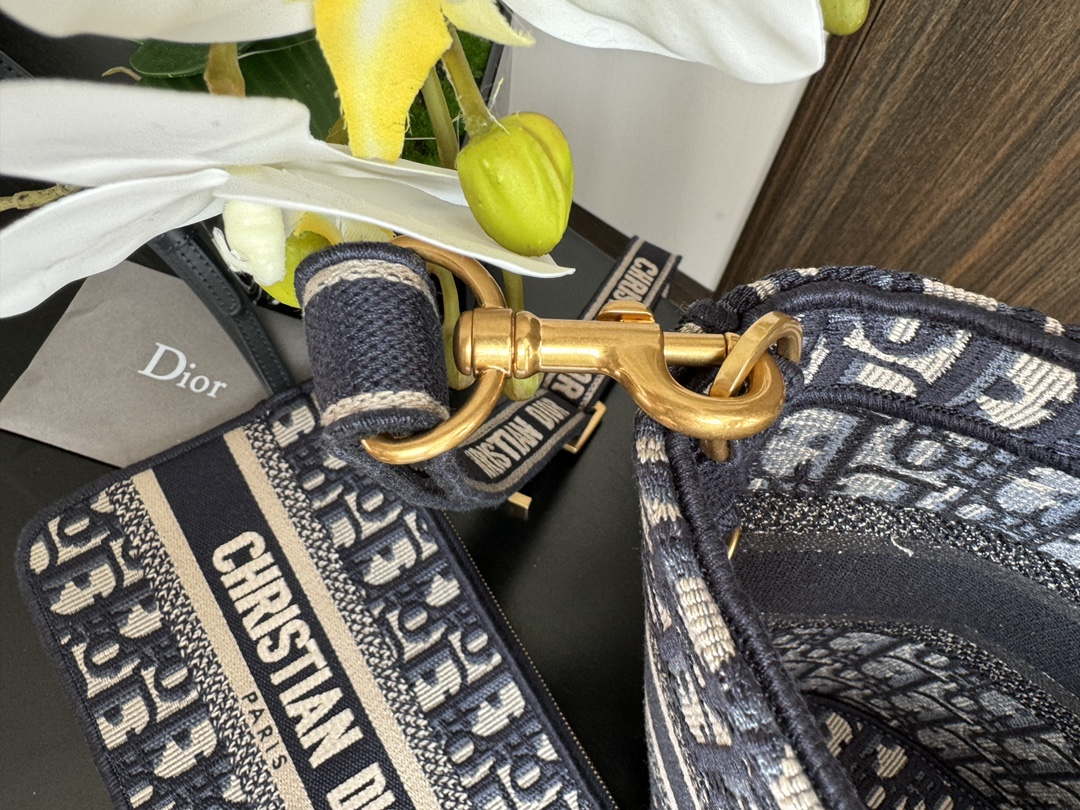 Dior M1328 Hat Basket Bag Navy Blue and Gold-tone Blue Dior Oblique Jacquard - Default Title - View 4