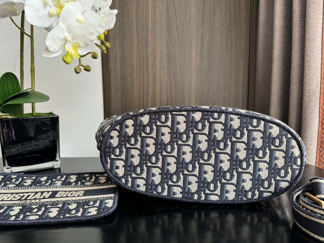 Dior M1328 Hat Basket Bag Navy Blue and Gold-tone Blue Dior Oblique Jacquard