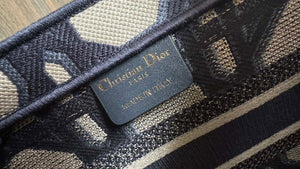 Dior M1328 Hat Basket Bag White and Blue with Gold-Tone Macrocannage Embroidery - Default Title - View 9