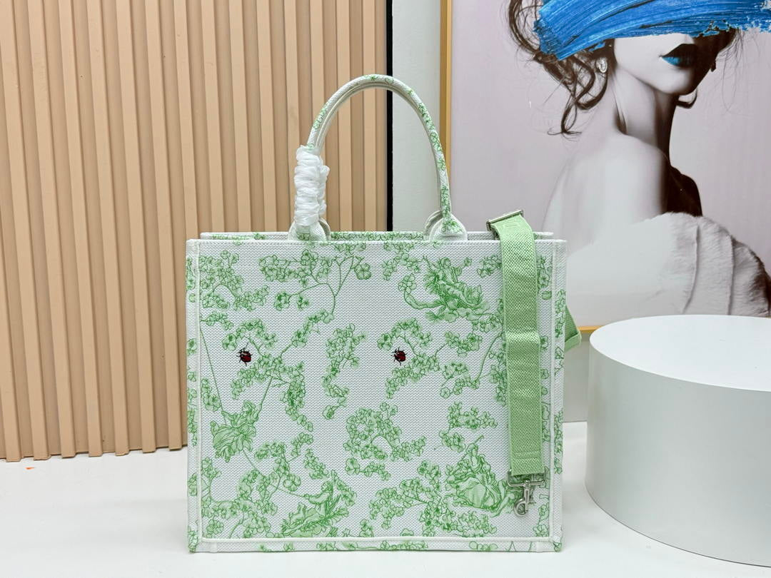 Dior  M1349PEHT_M928 Large Dior Book Tote with Strap  M9718