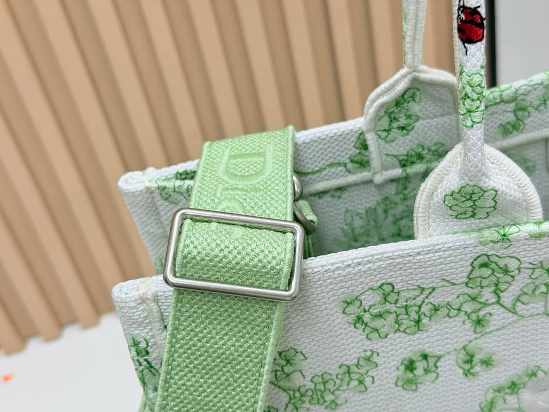 Dior  M1349PEHT_M928 Large Dior Book Tote with Strap  M9718