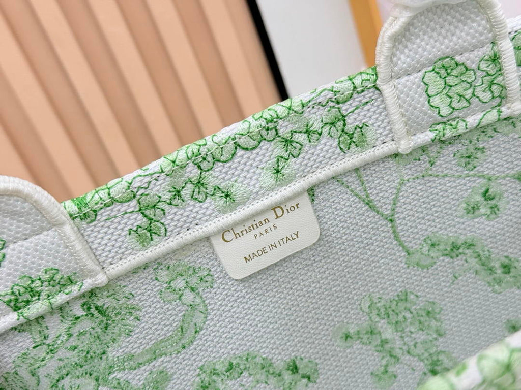 Dior  M1349PEHT_M928 Large Dior Book Tote with Strap  M9718