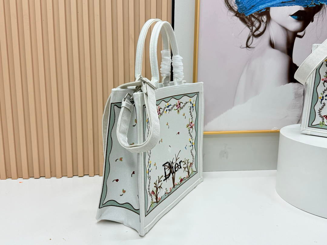 Dior  M1349PEHT_M928 Large Dior Book Tote with Strap  M9719