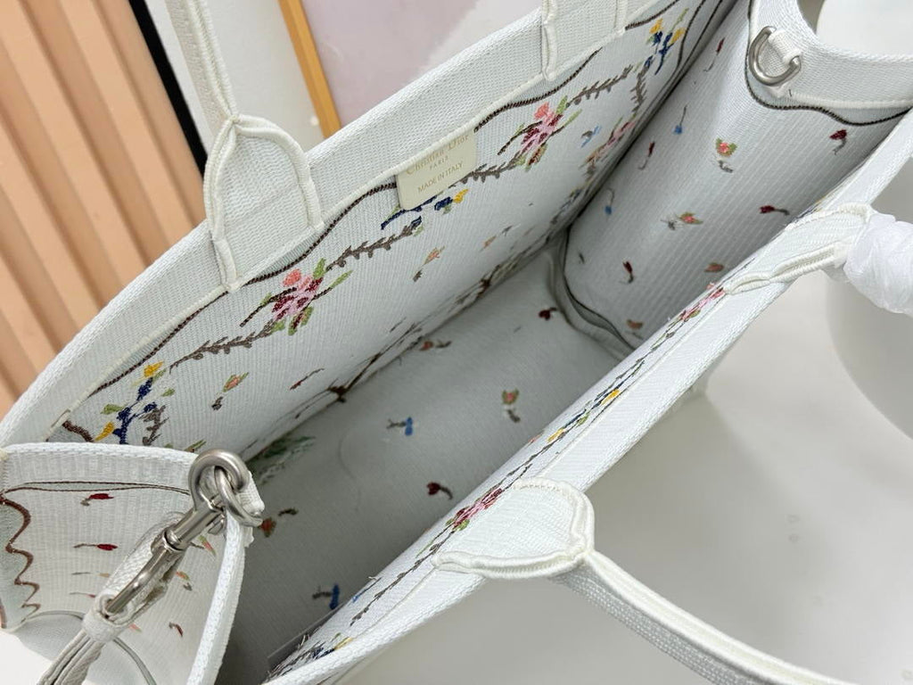 Dior  M1349PEHT_M928 Large Dior Book Tote with Strap  M9719