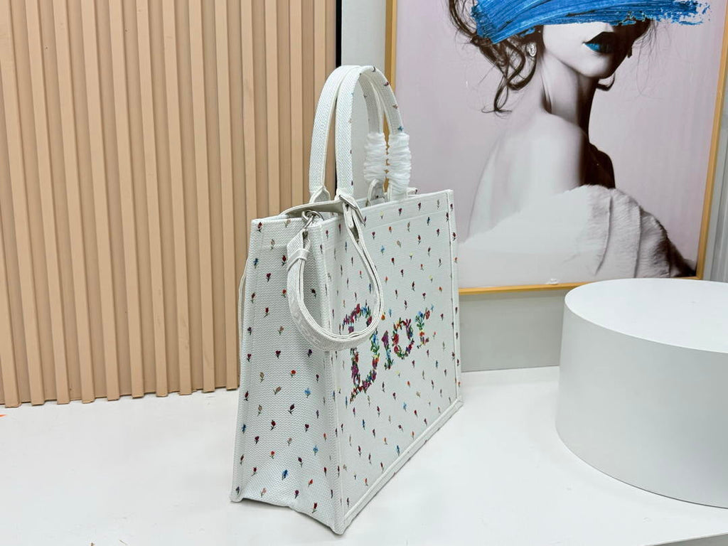 Dior  M1349PEHT_M928 Large Dior Book Tote with Strap  M9720