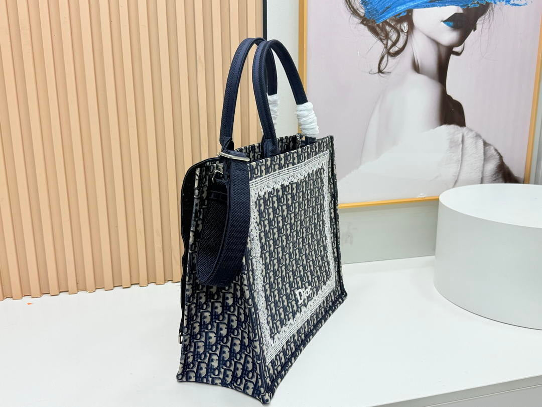 Dior  M1349PEHT_M928 Large Dior Book Tote with Strap  M9721