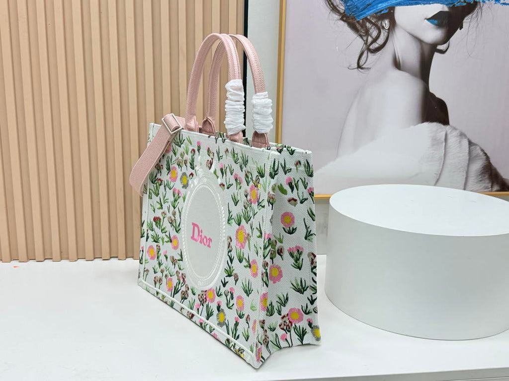 Dior  M1349PEHT_M928 Large Dior Book Tote with Strap  M9723