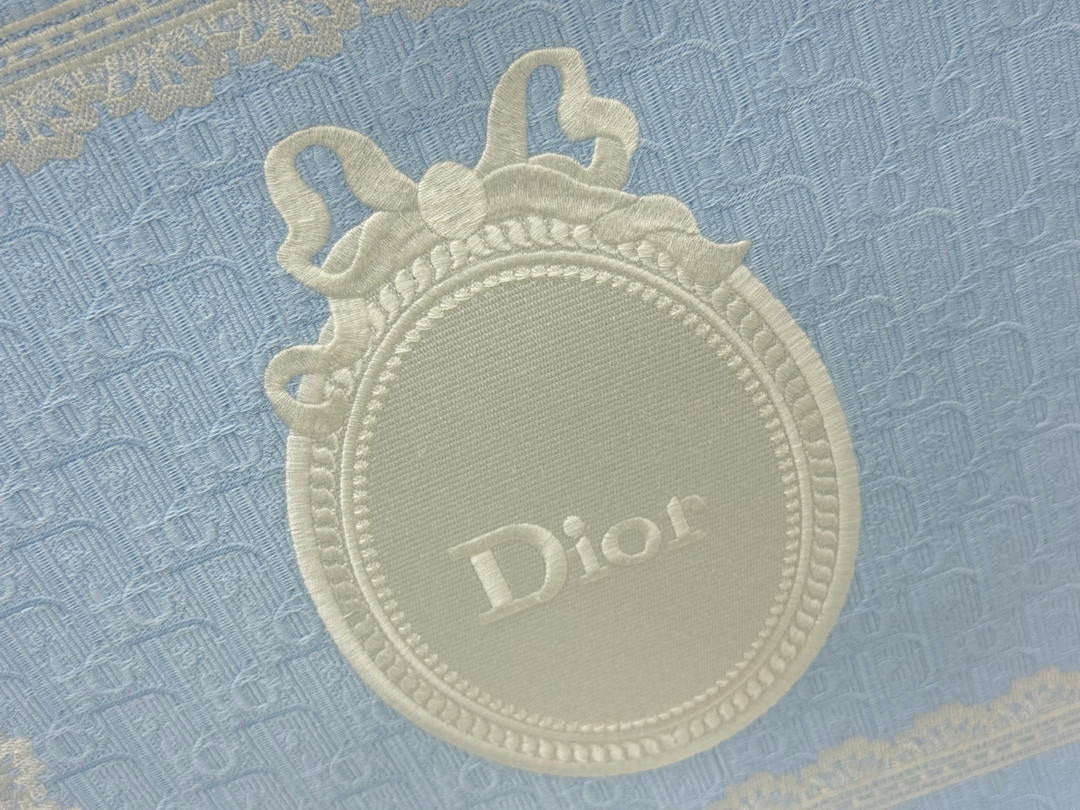 Dior  M1349PEHT_M928 Large Dior Book Tote with Strap  M9724