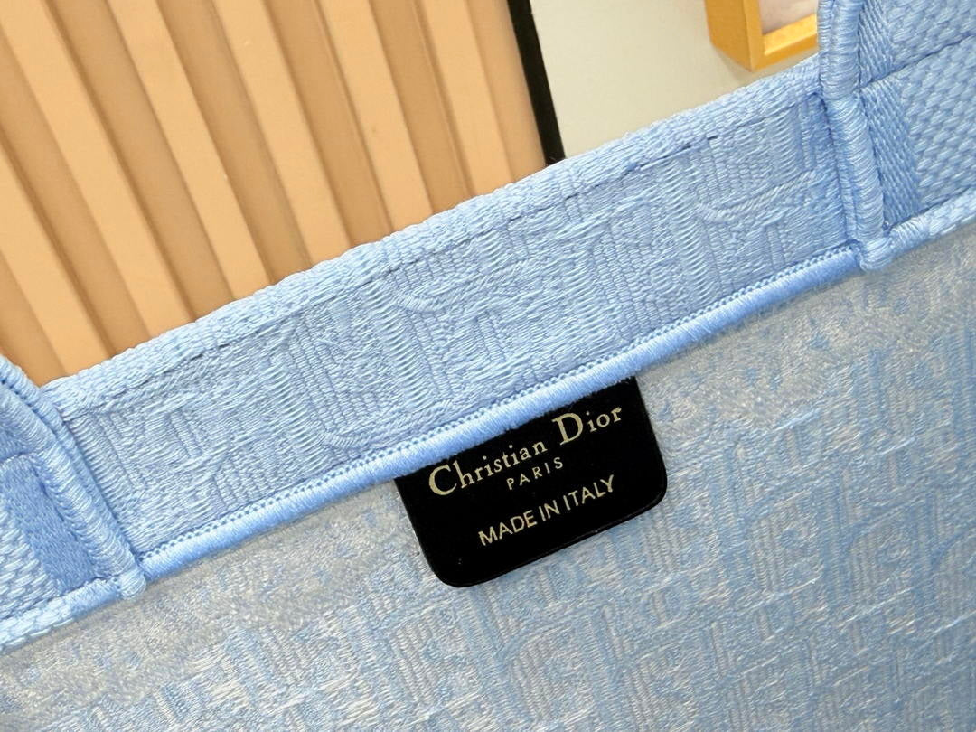 Dior  M1349PEHT_M928 Large Dior Book Tote with Strap  M9724