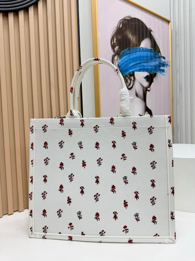 Dior  M1349PEHT_M928 Large Dior Book Tote with Strap  M9726