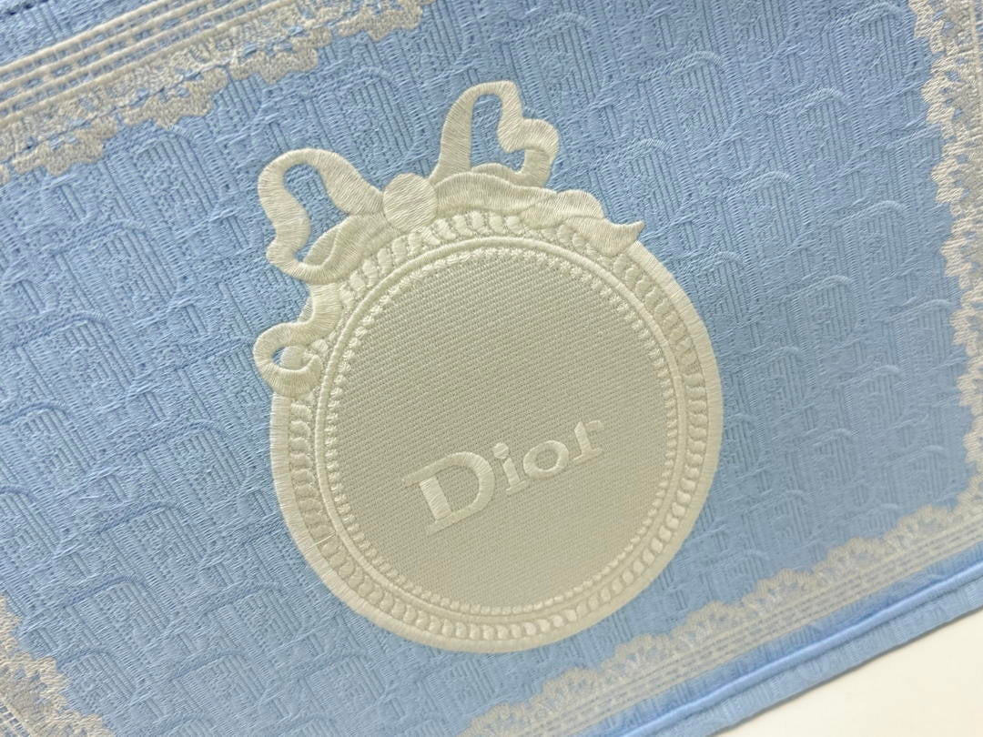 Dior M1354PEHR_M28I Medium Dior Book Tote with Strap  M9710