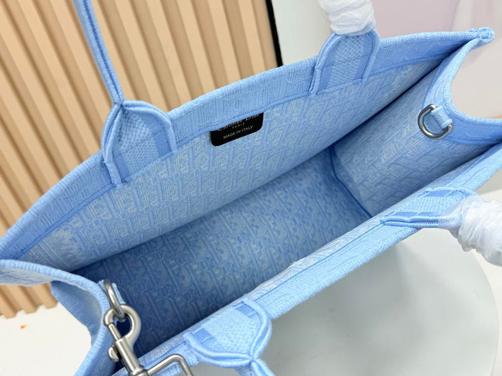Dior M1354PEHR_M28I Medium Dior Book Tote with Strap  M9710