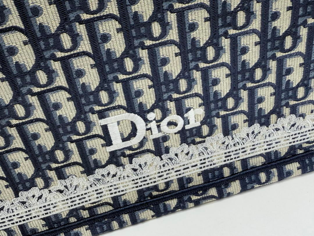 Dior M1354PEHR_M28I Medium Dior Book Tote with Strap  M9713
