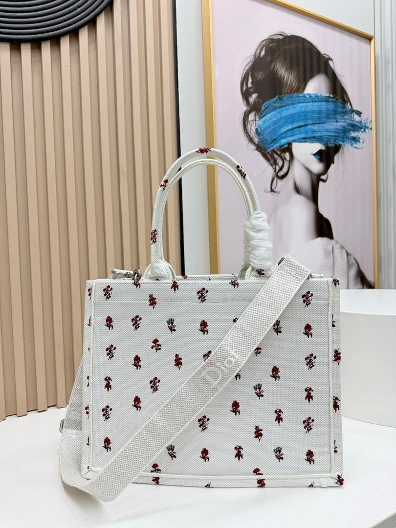 Dior M1354PEHR_M28I Medium Dior Book Tote with Strap  M9716