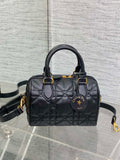 Dior M1364 Dior Groove 20 Bag Black Macrocannage Calfskin