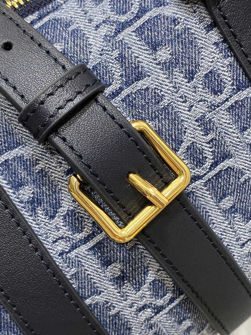 Dior M1364 Dior Groove 20 Bag Blue Denim Dior Oblique Jacquard