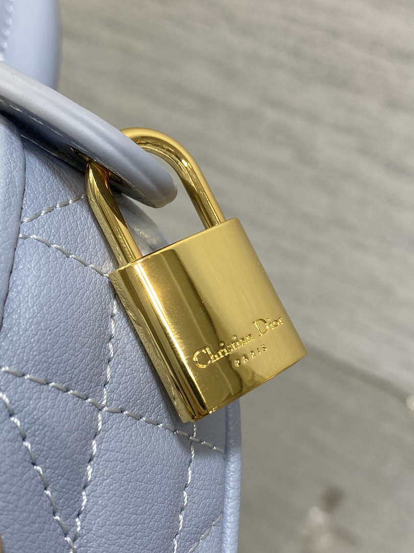 Dior M1364 Dior Groove 20 Bag Blue Macrocannage Calfskin