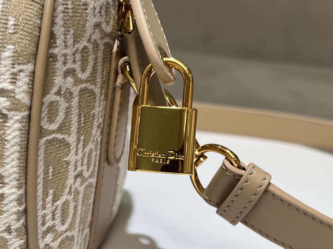 Dior M1364 Dior Groove 20 Bag Natural Dior Oblique Jacquard